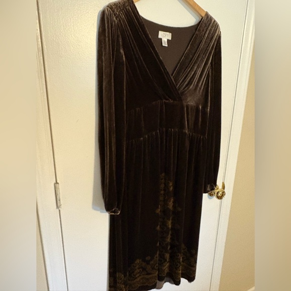 Jodifl Gold Velvet Smocked Dress sz 12 - Picture 1 of 10